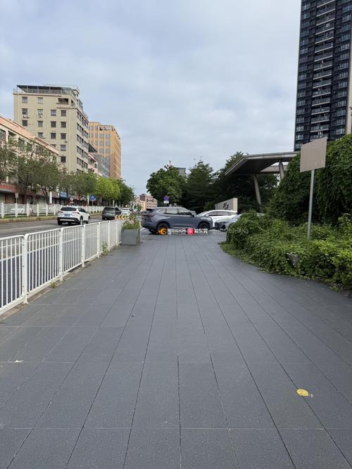 城市顽疾 非机动车道出入口被占用问题的现状与治理